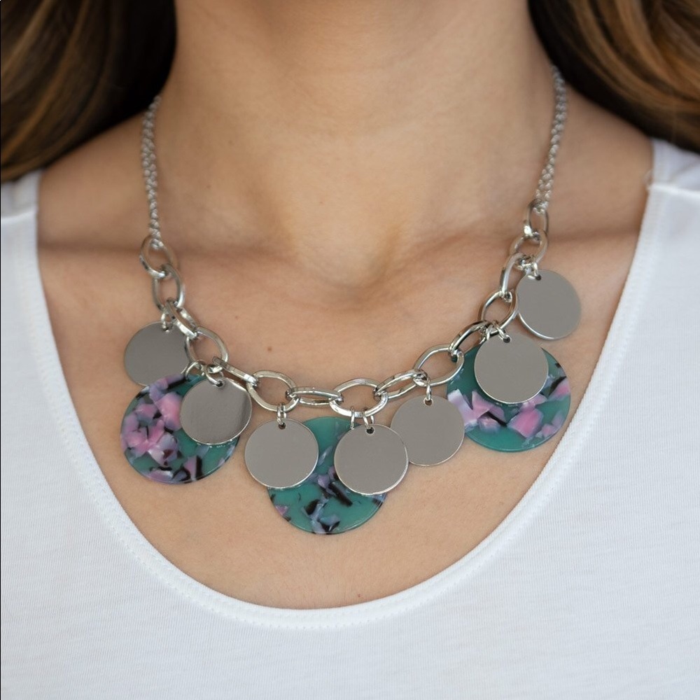 ❤️‍🔥5/$25❤️‍🔥 Confetti Connection Blue Necklace